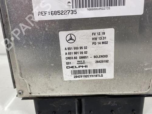 Used Engine control unit (ECU) Engine control unit (ECU) MERCEDES-BENZ CLA Coupe (C117) CLA 220 CDI / d (117.303) (163 hp) 21192052 21192052