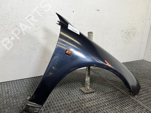 Guarda-lamas direito Guarda-lamas direito ROVER 200 II Hatchback (RF) 220 D/SD (86 hp) 29842216 29842216