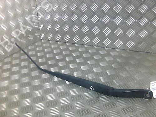 Used Front windshield wiper arm RENAULT MEGANE III Hatchback (BZ0/1_, B3_) [2008-2025]  20004380