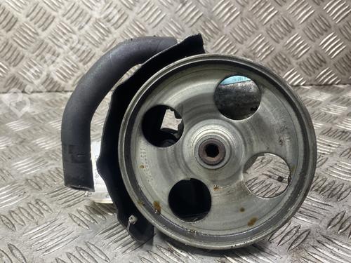 Used Steering pump FIAT QUBO (225_) 1.4 (225AXA1A) (73 hp) 28301569