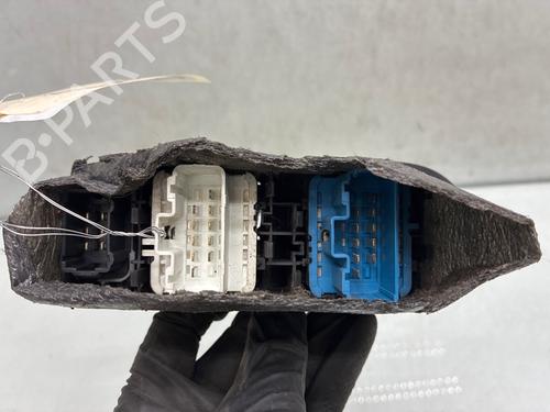 Used Left front window switch Left front window switch 37525343 37525343