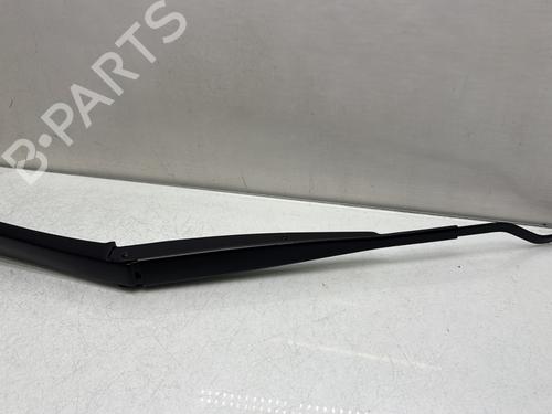Used Front windshield wiper arm KIA STONIC (YB) 1.0 T-GDi (101 hp) 32524570