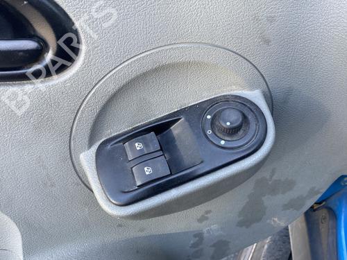 Right front indicator RENAULT MASTER II Van (FD) 2.5 dCi (FD01, FD02, FD21, FD22, FD31, FD32, FD3Y, FD71,... | BP28537780C33  - Image 8