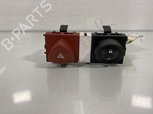 Used Warning switch RENAULT MEGANE II (BM0/1_, CM0/1_) 1.5 dCi (BM1F, CM1F) (86 hp) 20005030