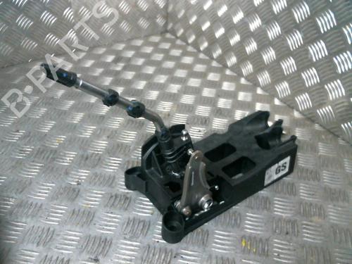 Used Gear lever RENAULT SCÉNIC III (JZ0/1_) 1.6 dCi (JZ00, JZ12) (130 hp) 20013389
