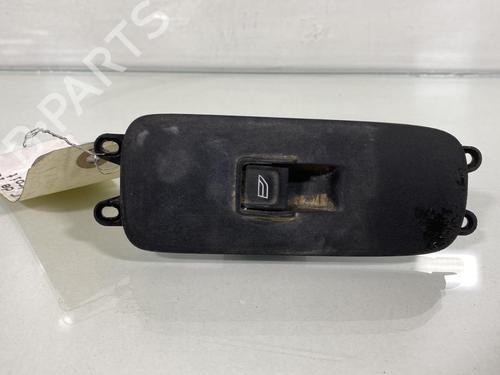 Used Right front window switch Right front window switch VOLVO S40 II (544) 1.6 D (110 hp) 20026887 20026887