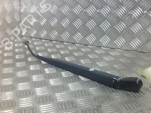 Used Front windshield wiper arm PEUGEOT 1007 (KM_) 1.4 HDi (68 hp) 19984111