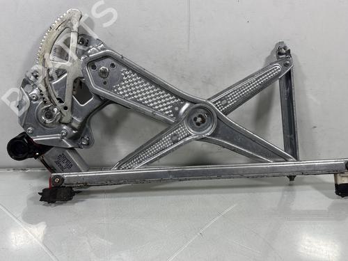 Used Front right window mechanism TOYOTA YARIS (_P1_) 1.3 (NCP10, SCP12_) (86 hp) 30148372