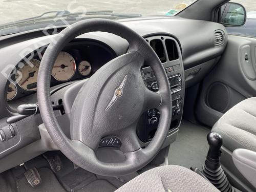 Right front fenders CHRYSLER VOYAGER IV (RG, RS) 2.5 CRD | BP30328210C42 