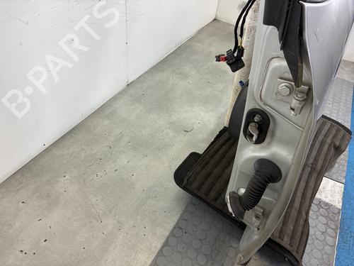 Used Left front door Left front door 38778510 38778510