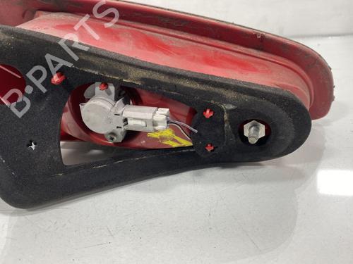 Used Right tailgate light Right tailgate light ALFA ROMEO 147 (937_) 1.9 JTDM 8V (937.AXD1A, 937.AXU1A, 937.BXU1A) (120 hp) 21956627 21956627