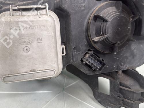 Used Right headlight Right headlight OPEL CORSA C (X01) 1.3 CDTI (F08, F68) (70 hp) 33238649 33238649