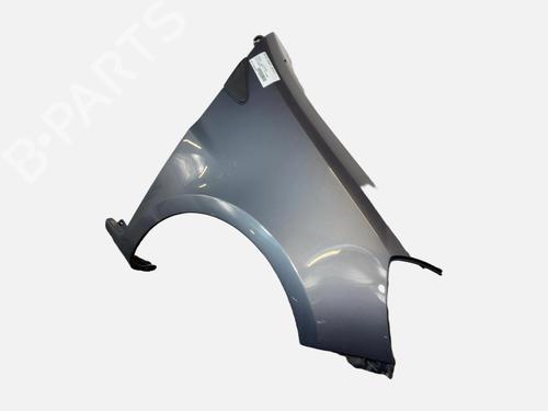 Używane Błotnik przedni prawy Błotnik przedni prawy RENAULT CLIO III (BR0/1, CR0/1) 1.5 dCi (BR17, CR17) (86 hp) 39708572 39708572