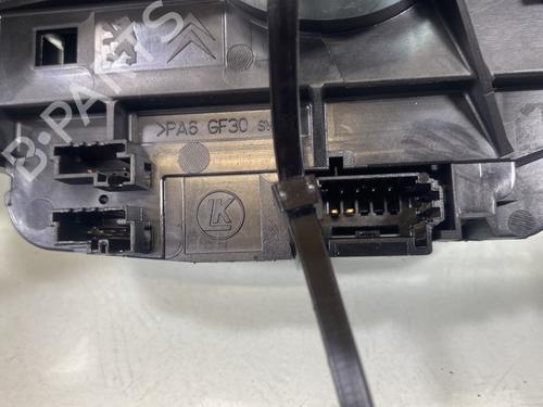 Used Steering column stalk Steering column stalk CITROËN C4 CACTUS 1.2 THP 110 (110 hp) 29897825 29897825