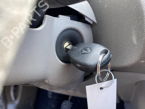 Switch RENAULT TWINGO II (CN0_) 1.2 (CN0D) | BP28519765I30  - Image 13