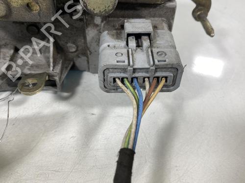 front-right-lock-citroen-c8-ea_-eb_-20-hdi-9136l8-2002-20033636 main image