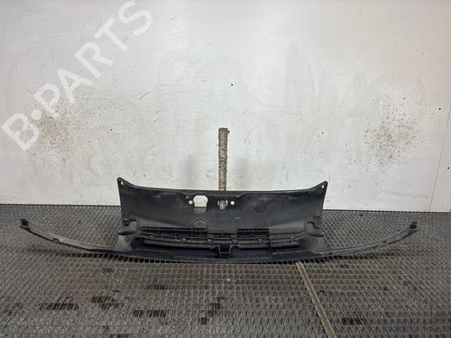 Used Grille Grille RENAULT CLIO II Hatchback Van (SB0/1/2_) 1.9 D (SB0R) (54 hp) 36053067 36053067