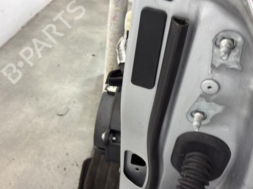 Used Left front door Left front door RENAULT CLIO V (B7_) 1.0 TCe 100 (B7MT) (101 hp) 33742712 33742712