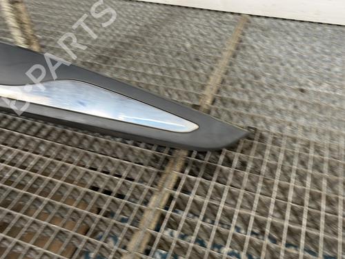 Used Door moulding trim Door moulding trim RENAULT CLIO IV Grandtour (KH_) 1.5 dCi 90 (KHN3, KHN4) (90 hp) 32854015 32854015