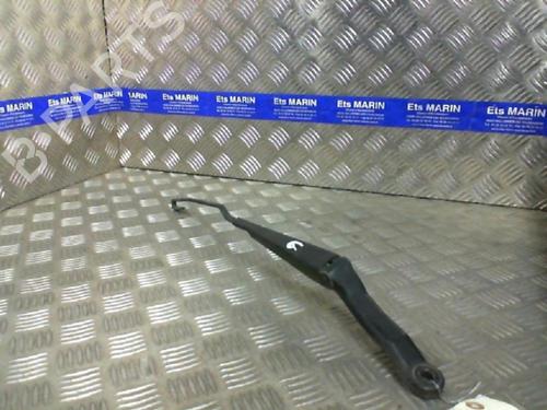 Used Front windshield wiper arm PEUGEOT 206 Hatchback (2A/C) [1998-2012]  20034399