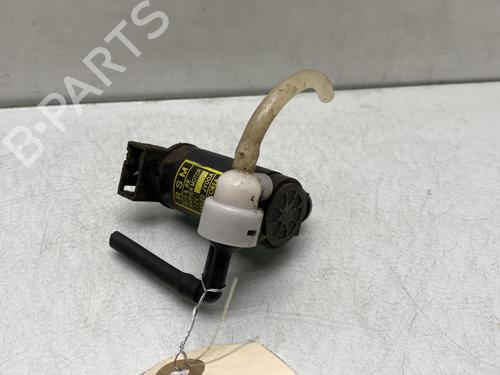 Used Washer pump RENAULT KOLEOS I (HY_) 2.0 dCi (HY0K) (150 hp) 30412570