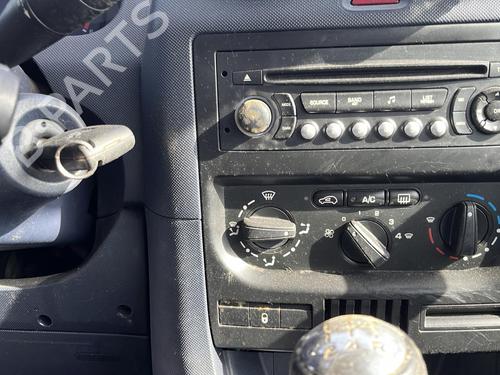 Left front window switch PEUGEOT 1007 (KM_) 1.4 HDi | BP20026504I27  - Image 6