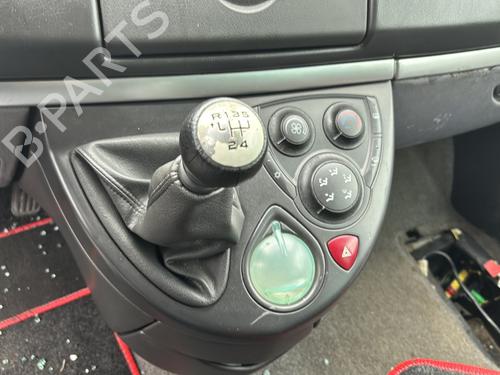 Fuse box PEUGEOT 807 (EB_) 2.0 HDi | BP28704893E1  - Image 9