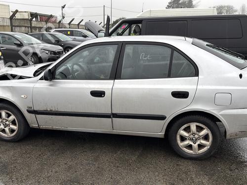 Left front window switch HYUNDAI ACCENT II (LC) 1.5 CRDi | BP29841484I27  - Image 12