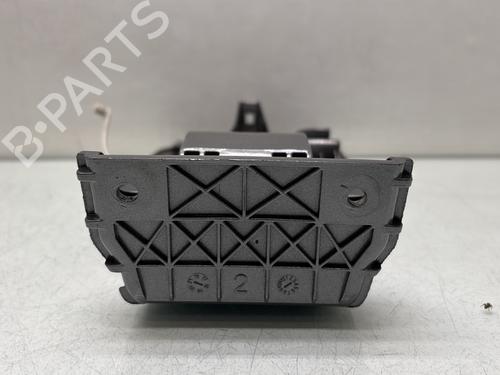 tanklag-kia-stonic-yb-2017-32682533 main image