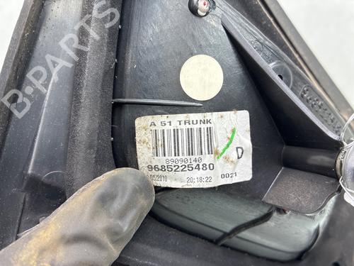 Højre baglygte bagklap Højre baglygte bagklap 38598624 38598624
