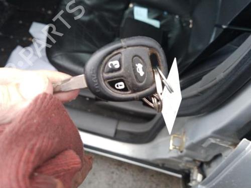 Left headlight SAAB 9-3 (YS3D) 2.2 TiD | BP19995589C28 - Image 10