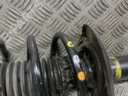 Used Right front shock absorber Right front shock absorber PEUGEOT 208 I (CA_, CC_) 1.6 HDi (92 hp) 32314660 32314660