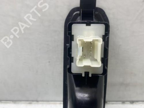 Used Right rear window switch Right rear window switch DACIA DUSTER (HM_) 1.5 dCi 115 (HMAD) (116 hp) 19966367 19966367