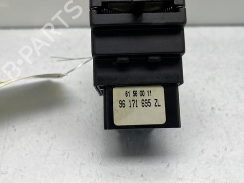 Used Switch Switch PEUGEOT 306 Hatchback (7A, 7C, N3, N5) 1.4 (75 hp) 29635054 29635054