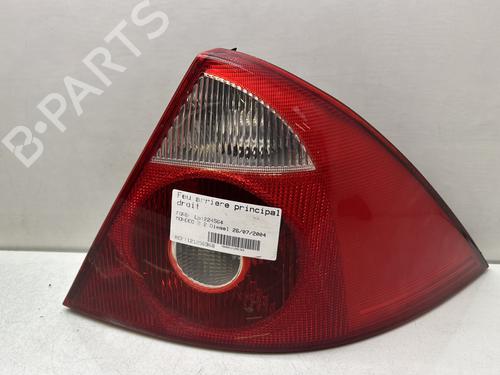 Used Right taillight FORD MONDEO III Saloon (B4Y) 2.0 16V TDDi / TDCi (115 hp) 32472787