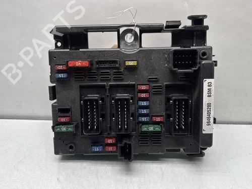 Used Fuse box PEUGEOT 206 CC (2D) 1.6 16V (2DNFUF, 2DNFUR) (109 hp) 29841736