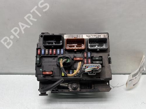 Used Fuse box PEUGEOT 207 (WA_, WC_) 1.4 HDi (68 hp) 29841607