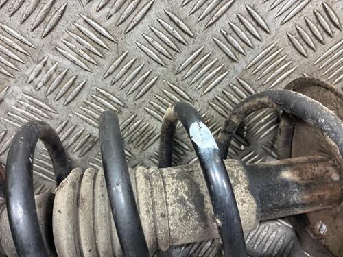 Used Right front shock absorber Right front shock absorber 37006024 37006024