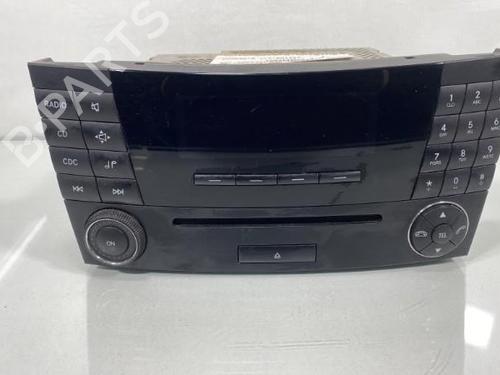Used Radio MERCEDES-BENZ E-CLASS (W211) E 270 CDI (211.016) (177 hp) 19998438