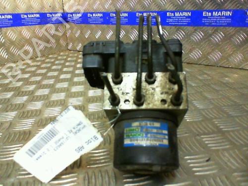 Used ABS pump HYUNDAI SANTA FÉ I (SM) 2.0 CRDi 4x4 (113 hp) 20019559