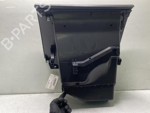 Used Glove box Glove box CITROËN C3 III (SX) 1.5 BlueHDi 100 (SXYHYP, SXYHTU) (102 hp) 31590845 31590845