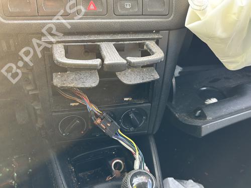 Rear right door window VW GOLF IV (1J1) 1.9 TDI | BP26715546C21 