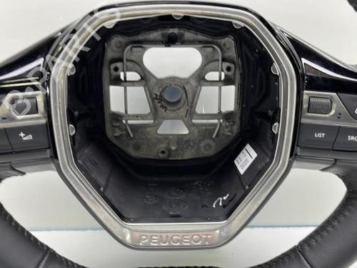 Used Steering wheel PEUGEOT 2008 II (UD_, US_, UY_, UJ_, UR_, UC_) 1.2 PureTech 130 (USHNS, URHNS) (130 hp) 19959232