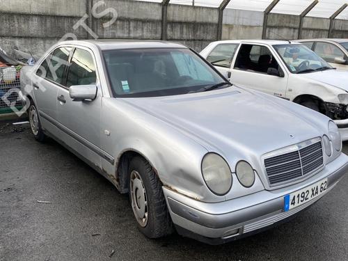 Left taillight MERCEDES-BENZ E-CLASS (W210) E 290 Turbo-D (210.017) | BP19951945C34 