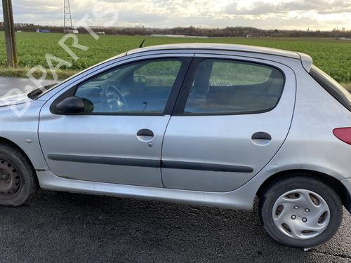 Front right door window PEUGEOT 206 Hatchback (2A/C) 1.9 D | BP24428736C19 