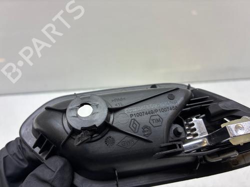 Używane Klamka wewnętrzna drzwi przednich lewych Klamka wewnętrzna drzwi przednich lewych DACIA DUSTER (HM_) 1.0 LPG (HMMT) (101 hp) 39708368 39708368