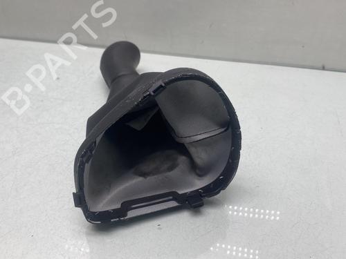 Used Shift knob Shift knob DACIA SANDERO II TCe 90 (B8M1, B8MA, B8AC) (90 hp) 32749039 32749039
