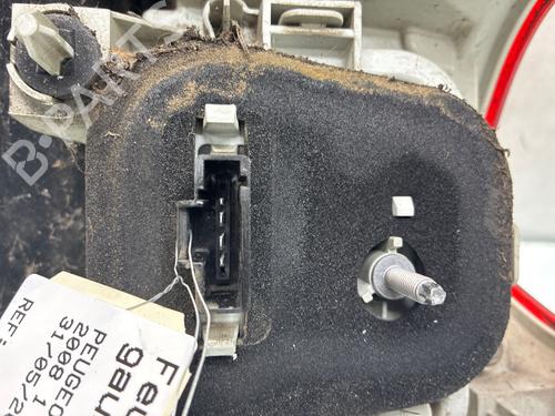 left-taillight-peugeot-2008-i-cu_-2013-39946880 main image