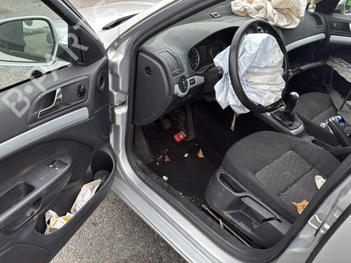 Left front window switch SKODA OCTAVIA II Combi (1Z5) 1.6 TDI | BP31354467I27  - Image 19