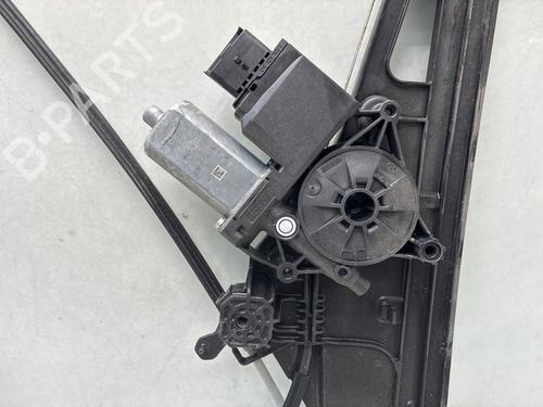 Used Front right window mechanism Front right window mechanism PEUGEOT 5008 II (MC_, MJ_, MR_, M4_) 1.2 THP (MRHNYH, MRHNYW, MRHNSJ, MRHNSU, MRHNSM) (131 hp) 34499300 34499300